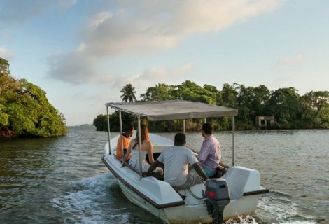 Koggala Lake Safari - Sri Lanka