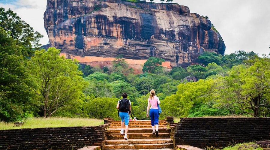 Sigiriya blumentravels