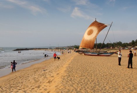 Negombo beach